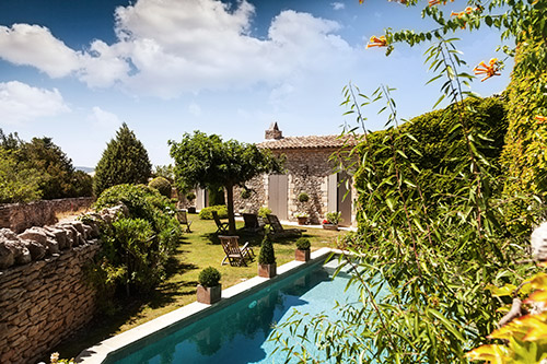 Exceptional properties in Provence